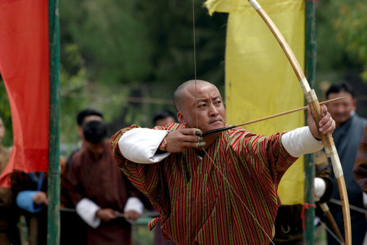 bhutan-holiday-archery